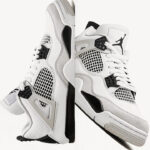 come calzano le jordan 4