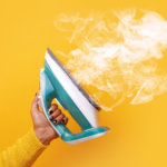 come togliere la plastica sciolta dal forno